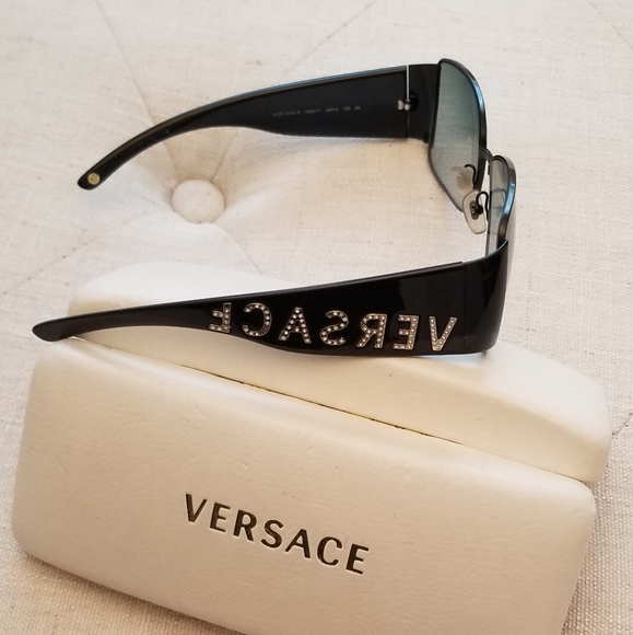 Sunglasses - Picture 3 of 3